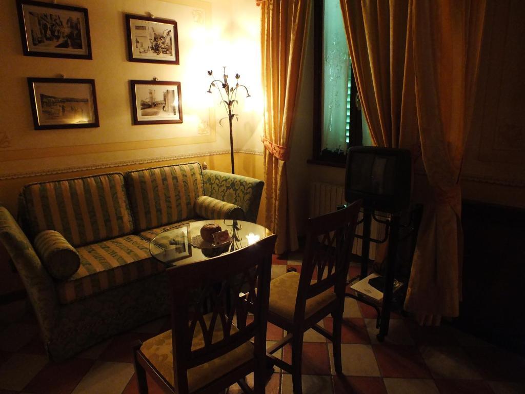 La Contrada Dei Monti Hotel Orta San Giulio Exterior foto